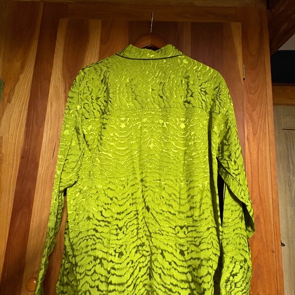 Gorgeous chartreuse Rachel Zoe blouse, never worn - Picture 2 of 3
